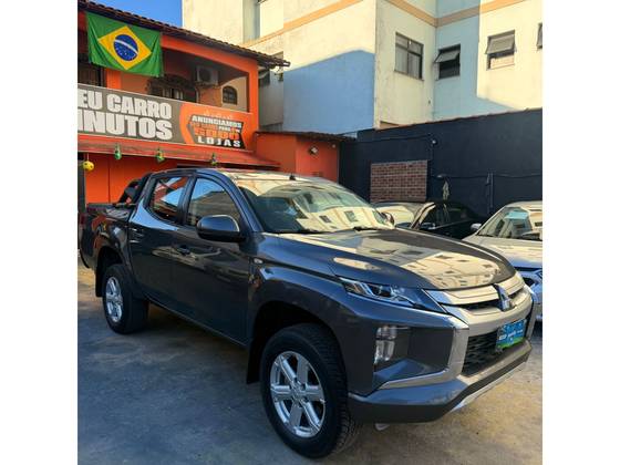 MITSUBISHI L200 TRITON 2.4 16V TURBO DIESEL SPORT GLS CD 4P 4X4 AUTOMÁTICO MITSUBISHI L200 TRITON 2.4 16V TURBO DIESEL SPORT GLS CD 4P 4X4 AUTOMÁTICO